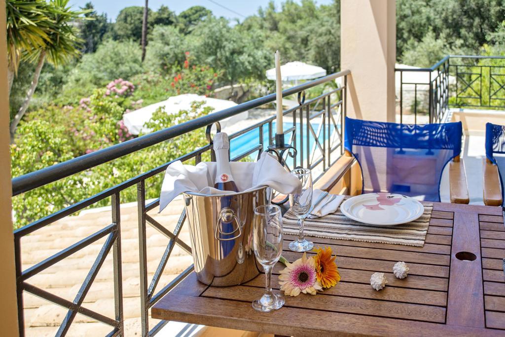Galazio Sunset Villas Gaios Exterior photo