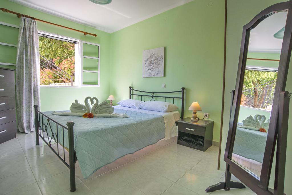 Galazio Sunset Villas Gaios Exterior photo