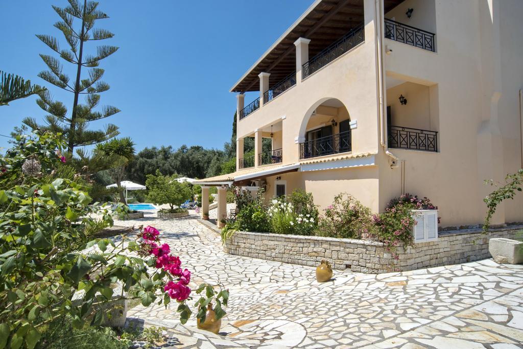 Galazio Sunset Villas Gaios Exterior photo