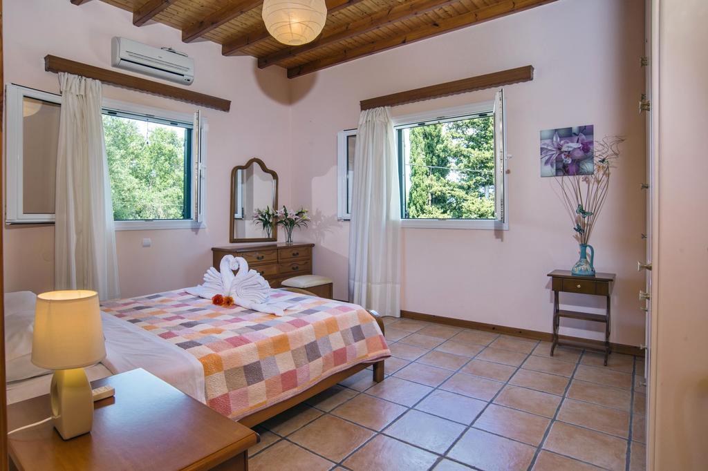 Galazio Sunset Villas Gaios Exterior photo